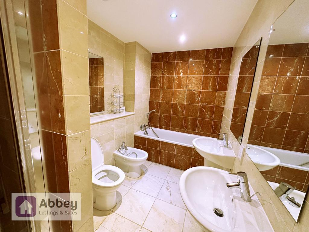 Ensuite Bathroom