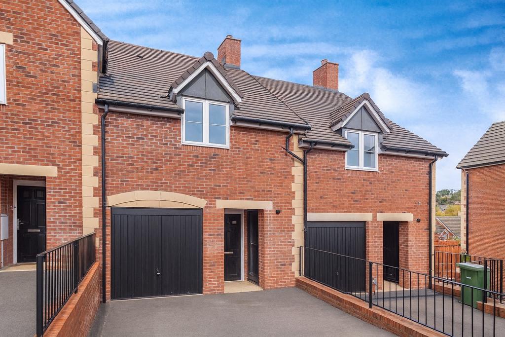House exterior, garage