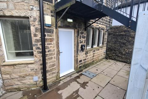 undefined, Smithy Yard, Uppermill OL3
