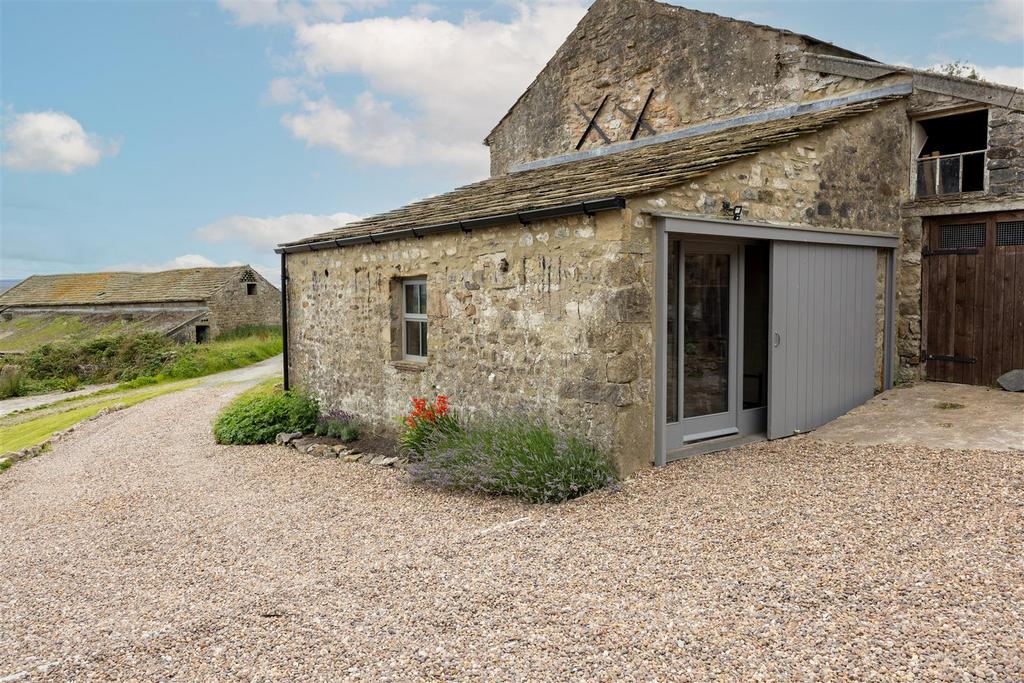 Outbuilding