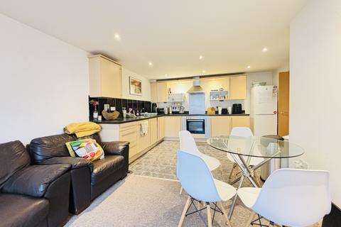 2 bedroom flat for sale, Gilbert House, 2 Elmira way, M5 3DR