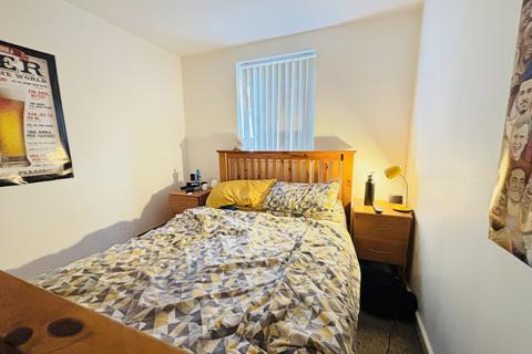 2 bedroom flat for sale, Gilbert House, 2 Elmira way, M5 3DR