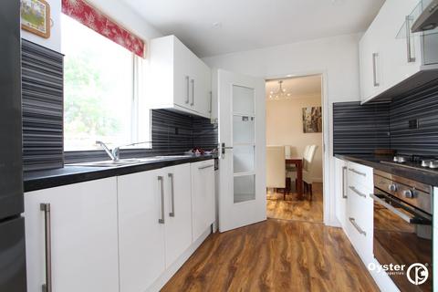 3 bedroom semi-detached house to rent, Courtenay Avenue, Harrow, HA3