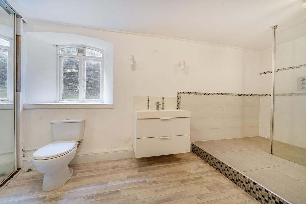 Ensuite Shower Room