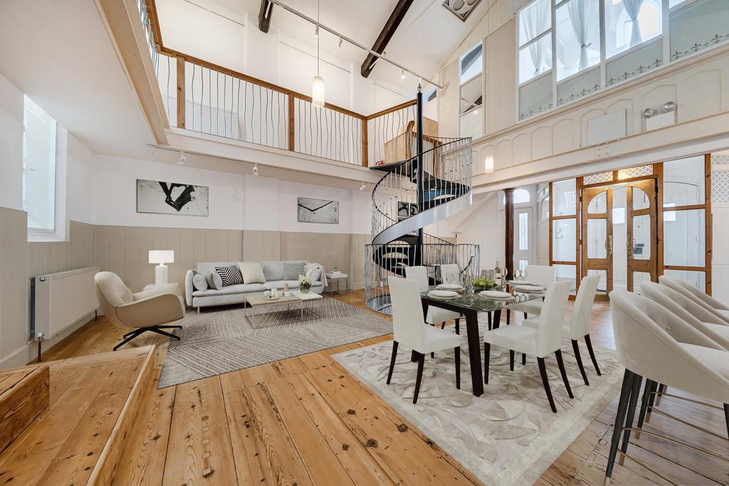 Open Plan Kitchen / Living Room