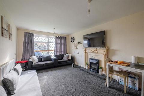 undefined, Longfield Close, Huddersfield HD5
