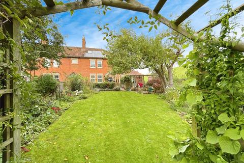 3 bedroom end of terrace house for sale, Cleeve Terrace, Bratton