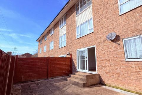 2 bedroom apartment to rent, Colchester, Colchester CO4