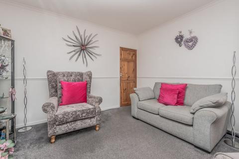 3 bedroom semi-detached house for sale, Welbeck Drive, Bradford, West Yorkshire, BD7