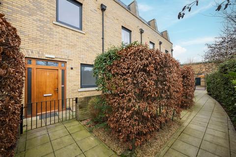 3 bedroom terraced house for sale, Providence Place, London SE10