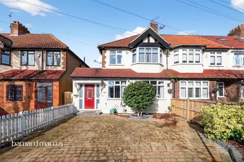3 bedroom end of terrace house for sale, Caldbeck Avenue, Worcester Park