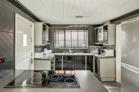 3 bedroom semi-detached house for sale, Ottawa Road, Scunthorpe