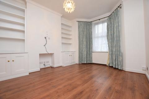 3 bedroom end of terrace house to rent, Dupree Road Charlton SE7