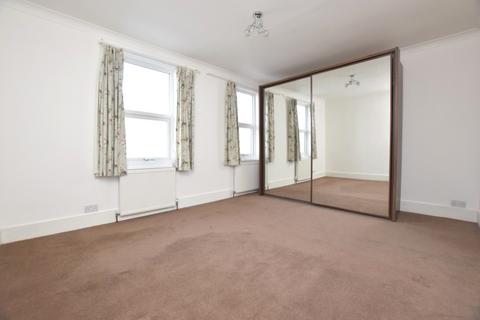 3 bedroom end of terrace house to rent, Dupree Road Charlton SE7