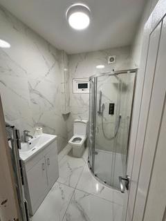 2 bedroom flat to rent, St Elmo Road, Sheppard's Bush, London, W12 9DY