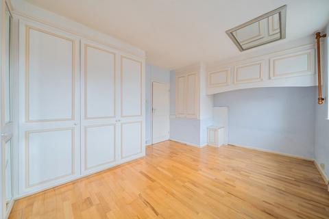 undefined, Montacute Road, Morden