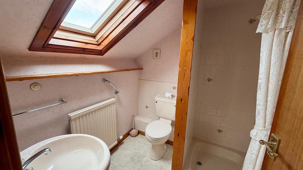 3 piece shower room