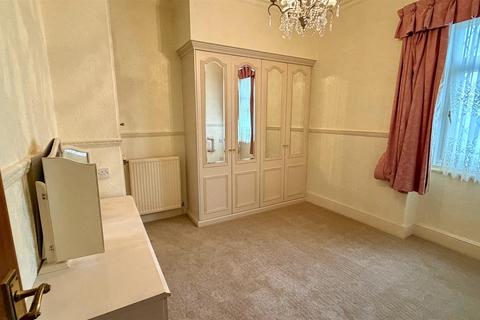 3 bedroom cottage for sale, Victoria Street, Craig y Don, Llandudno