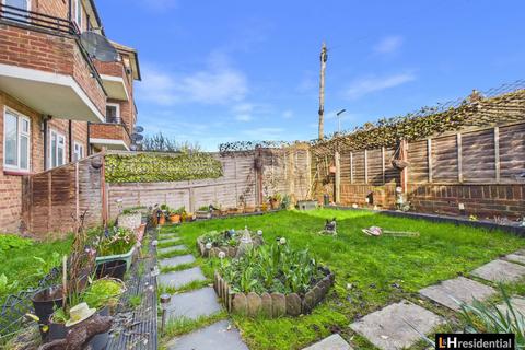 1 bedroom flat for sale, Wentbridge Path, Borehamwood WD6