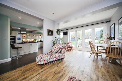 undefined, Lothair Road, Luton