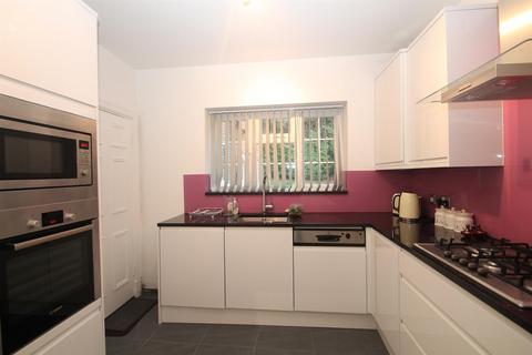 2 bedroom flat to rent, Herga Court, Sudbury Hill, Harrow  on the Hill