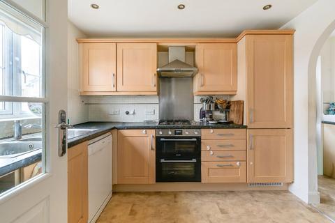 3 bedroom semi-detached house for sale, Greyhound Chase, Ashford, Kent, TN23