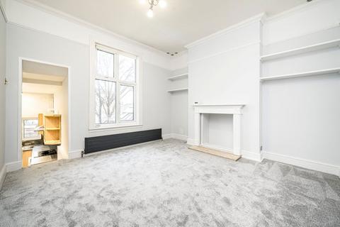 2 bedroom flat for sale, Rosendale Road, London SE21