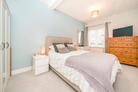 undefined, Uxbridge Road, LONDON W13