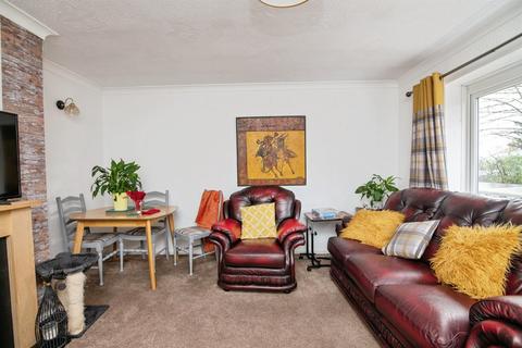 2 bedroom maisonette for sale, Leasowe Road, Tipton