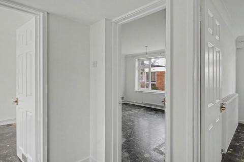2 bedroom flat for sale, Milcote Road, Solihull B91