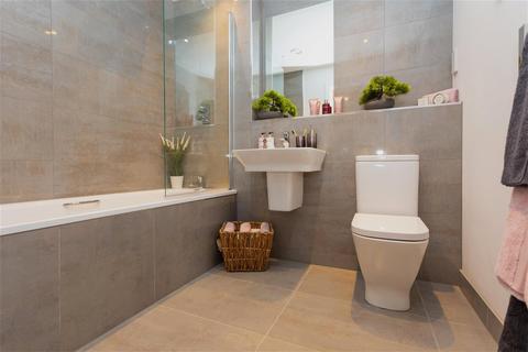 2 bedroom apartment to rent, Marketfield Way, Redhill, Surrey, RH1