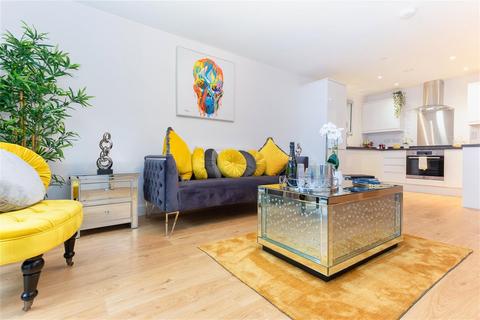 2 bedroom apartment to rent, Marketfield Way, Redhill, Surrey, RH1