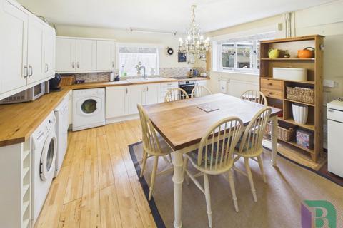 undefined, The Square, Milton Keynes MK17