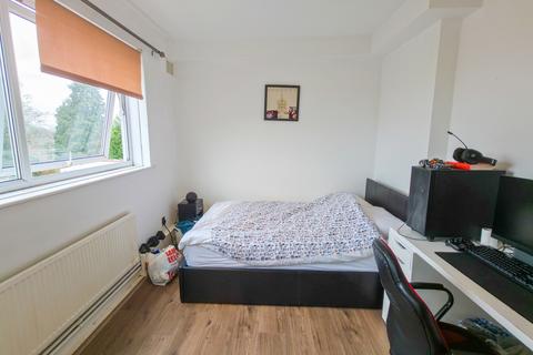 2 bedroom flat for sale, Alpika Court, Saunders Road, Plumstead, London, SE18