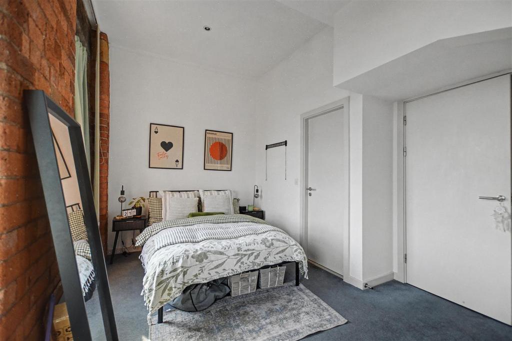 Bedroom 1.jpeg