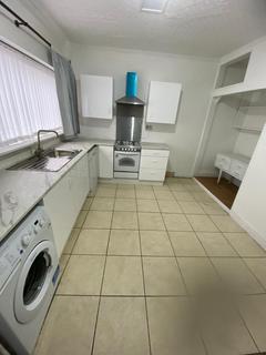 2 bedroom terraced house to rent, Tyldesley Road, Atherton M46
