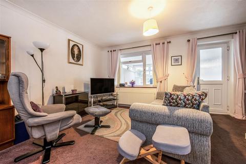 3 bedroom semi-detached house for sale, Johnson Way, Ford