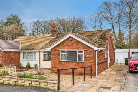 Kennet Avenue, Swindon