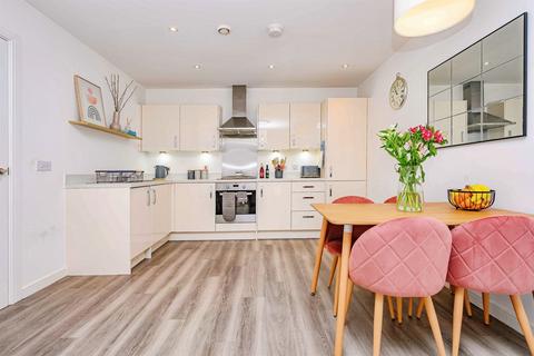 2 bedroom flat for sale, Frogmore Road, Hemel Hempstead