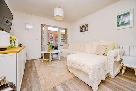 2 bedroom flat for sale, Frogmore Road, Hemel Hempstead