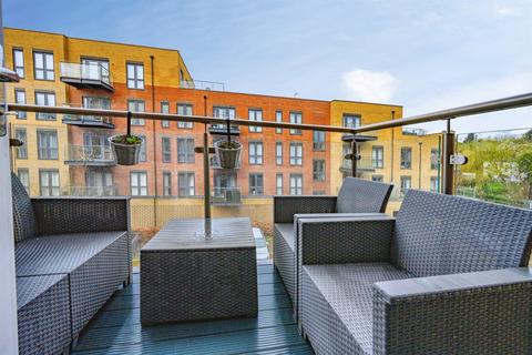 2 bedroom flat for sale, Frogmore Road, Hemel Hempstead