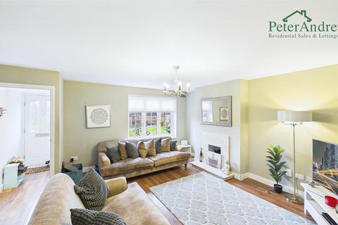 4 bedroom semi-detached house for sale, Cairns Avenue, Woodford Green