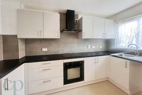 2 bedroom property to rent, Gilderdale, Luton, LU4