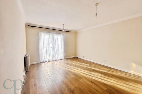 2 bedroom property to rent, Gilderdale, Luton, LU4