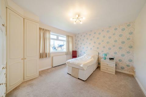 4 bedroom detached house for sale, Alexandra Grove, Pudsey, West Yorkshire, LS28