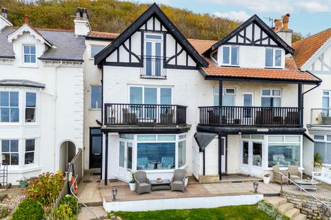 2 bedroom apartment for sale, Flat 1 Peacehaven, The Parade, Sandsend, Whitby, YO21 3SZ