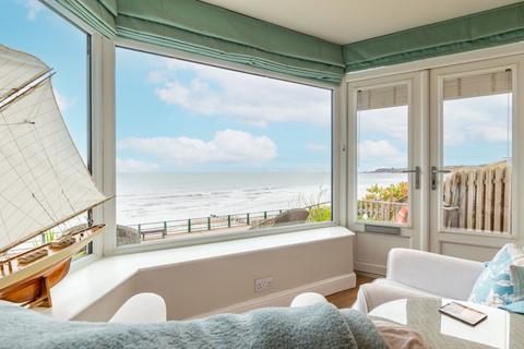 2 bedroom apartment for sale, Flat 1 Peacehaven, The Parade, Sandsend, Whitby, YO21 3SZ
