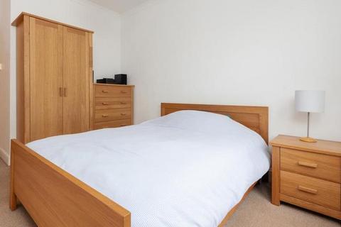 1 bedroom apartment to rent, Hallam Street, London W1W