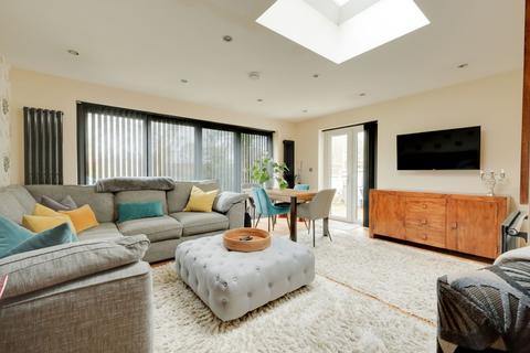 undefined, Oak Hall Park, Burgess Hill, RH15