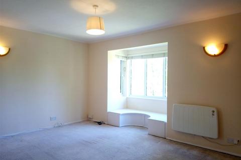 undefined, Mead Avenue, Langley, Berkshire